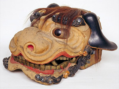 Shishigashira Japanese Old lacquered Gilt with eyes and